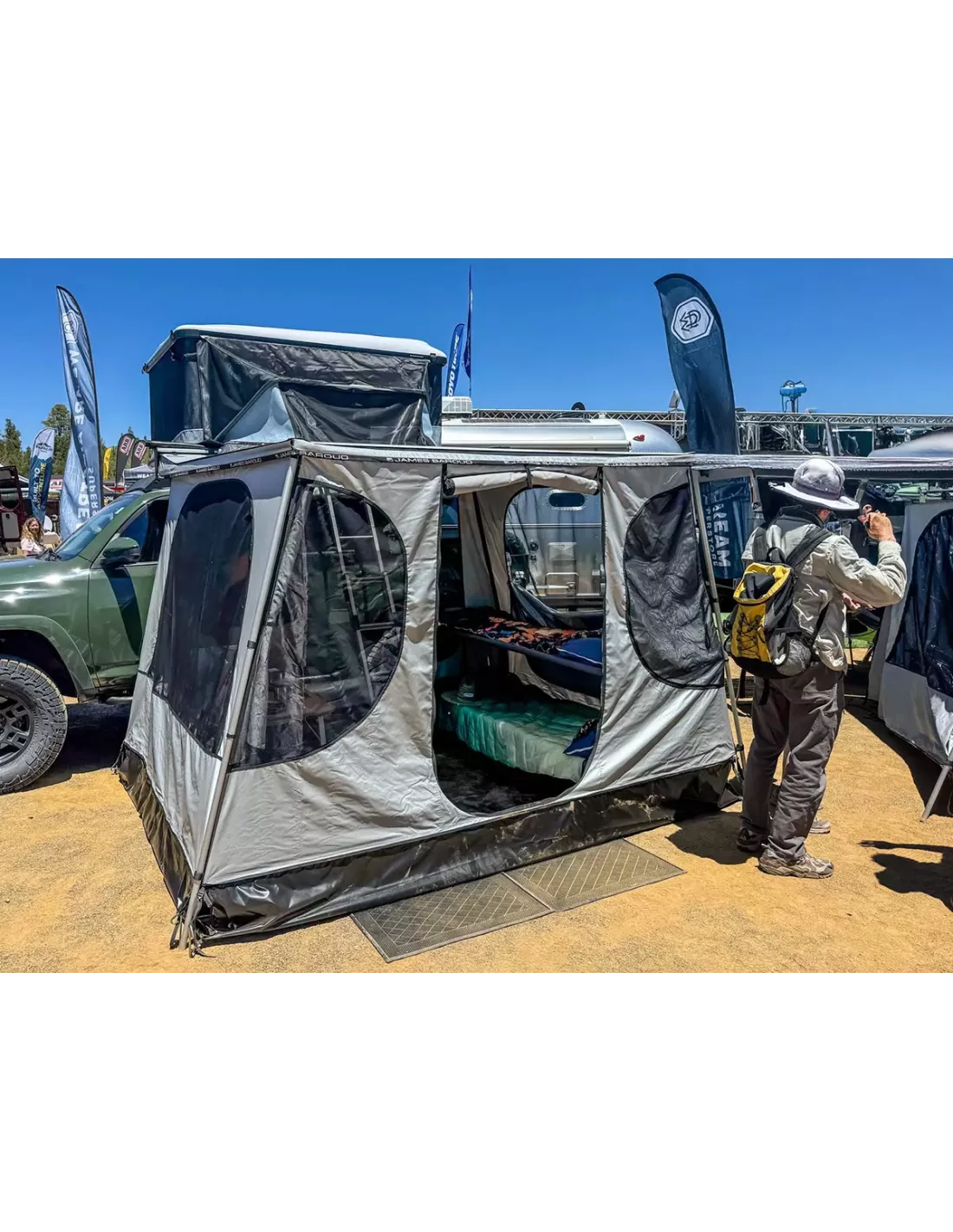 copy of copy of copy of Advanced rain and sun protection James Baroud for Odyssey M and L roof tent