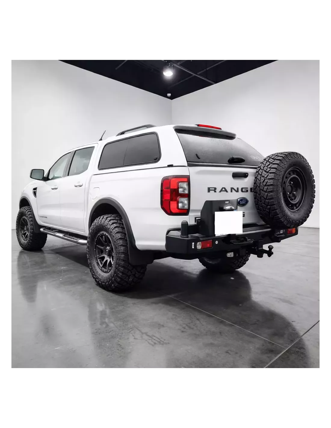 copy of Rear bumper with jerrycan support and Ford Ranger wheel 2012-2022