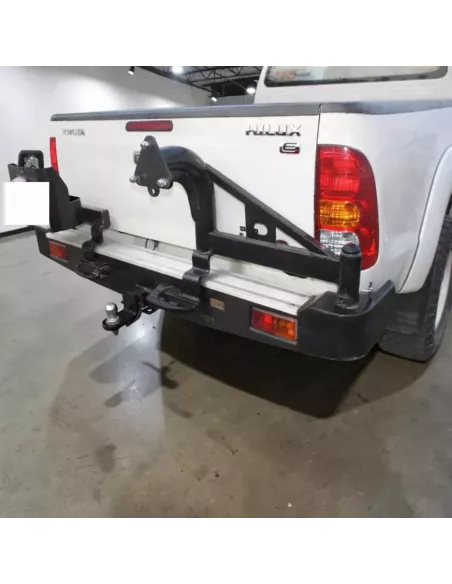 Pare-choc arrière Toyota Hilux 2015+ roue jerrycan acier