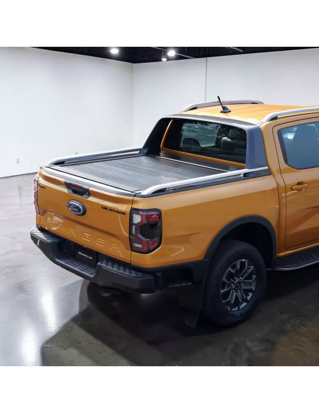 AEROKLAS Ford Ranger 2023+ Electric Tank Curtain