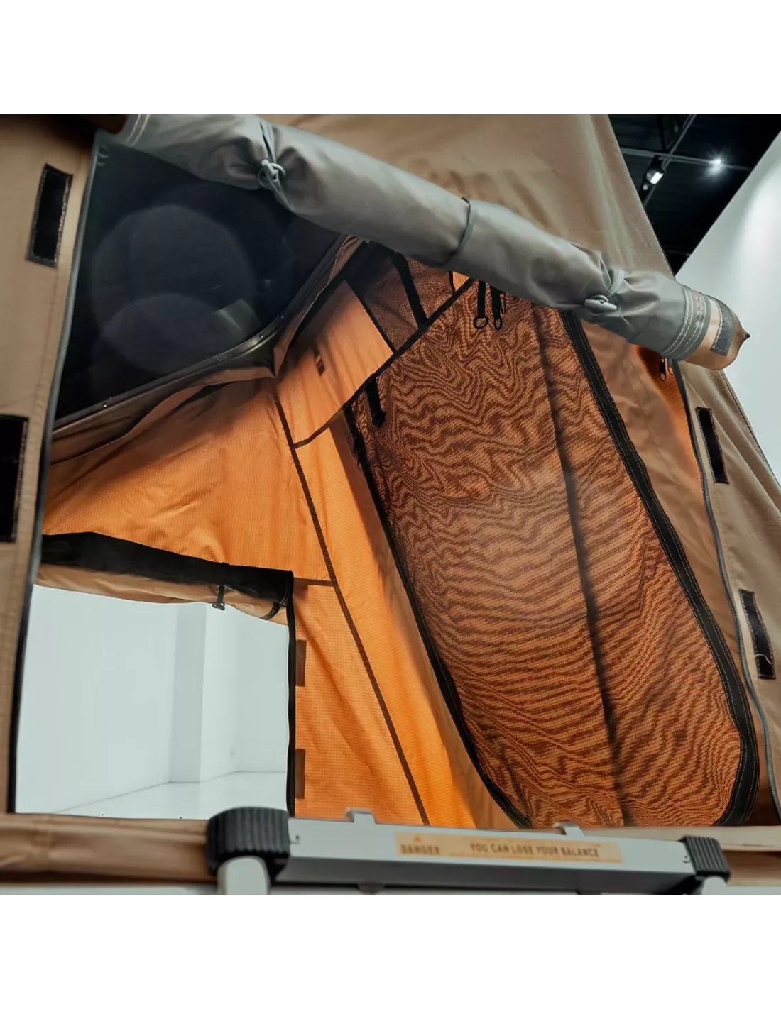 Tente de toit rigide PREDATOR Explorer 210 2 places