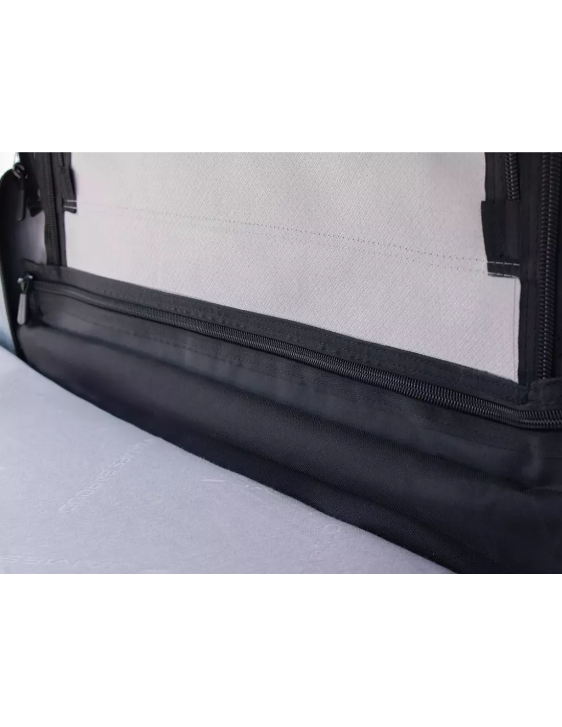 copy of James Baroud Evasion roof tent