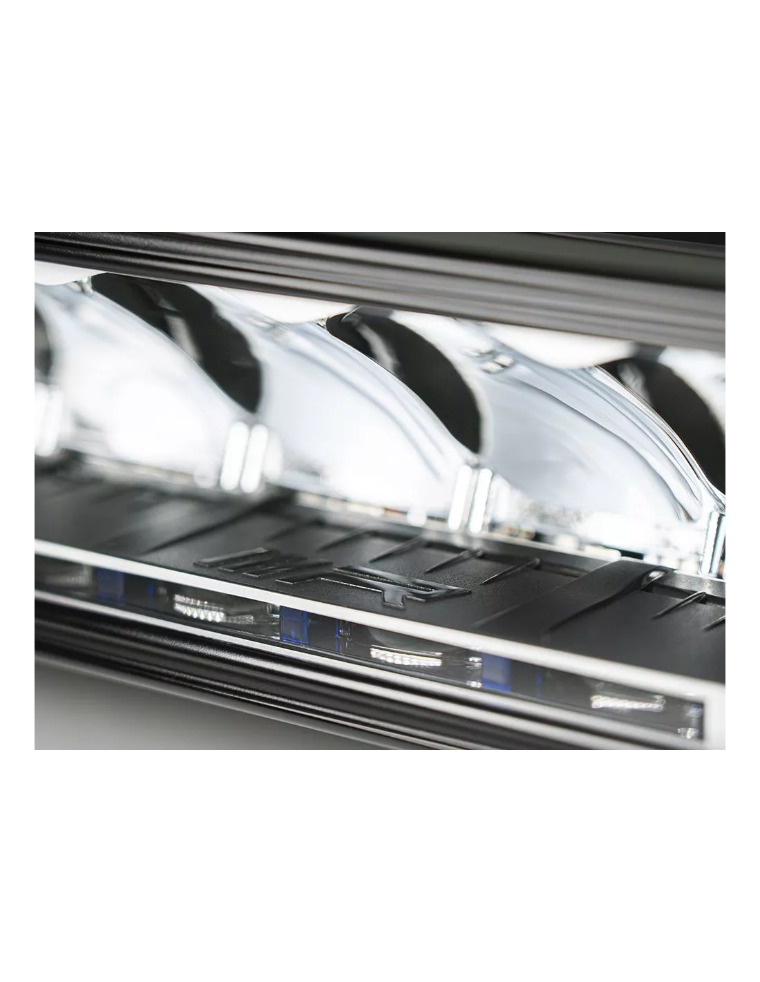 PHARE LED LAZER TRIPLE-R 8 ELITE 1000 i-LBA