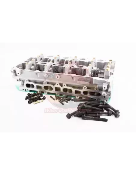 Culasse complète 4D56T Terrain Tamer sans arbres ni culbuteu