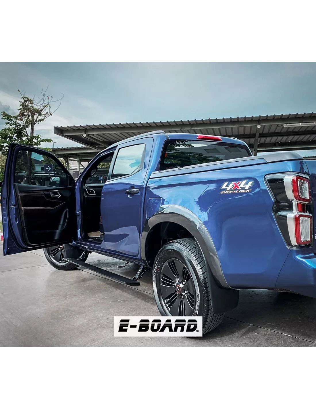 MARCHE PIED ELECTRIQUE ISUZU D-MAX DC 2014-2019 (la paire)