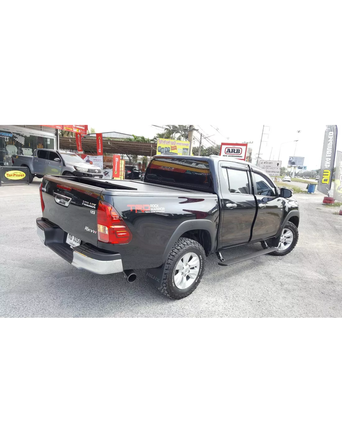 MARCHE PIED ELECTRIQUE TOYOTA HILUX REVO D/C 2014- (la paire