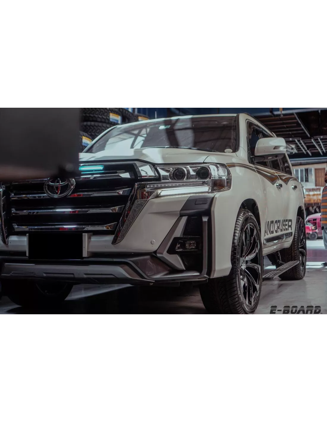 MARCHE PIED ELECTRIQUE TOYOTA LC150 2014-2019 (la paire)