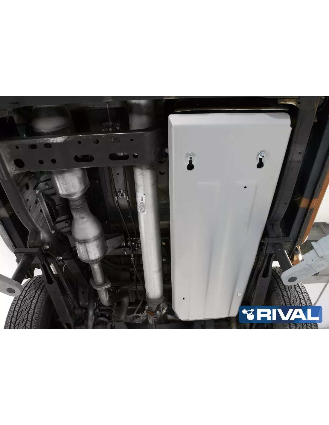 PLAQUE PROTECTION 4 mm RIVAL RESERVOIR NISSAN NAVARA 2015-09
