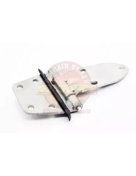 Charnière porte avant droite Terrain Tamer 68710-60012