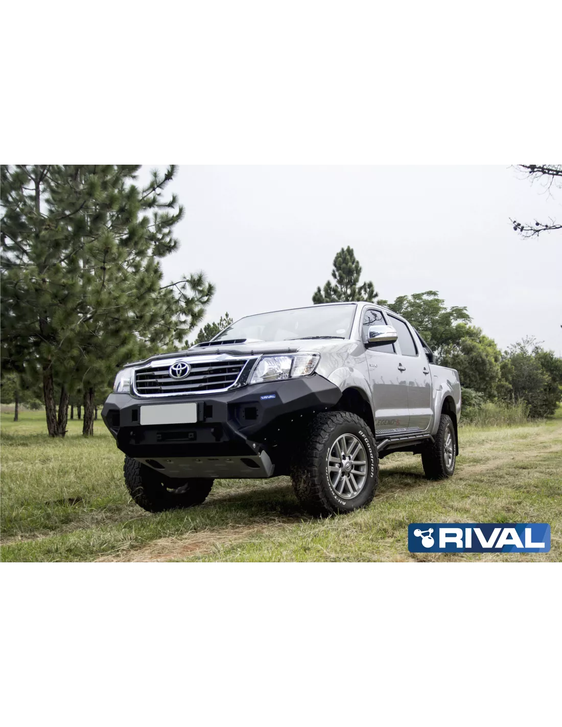 BUMPER FRONT RIVAL TOYOTA HILUX VIGO 2011-2015 (USAGE COMPET