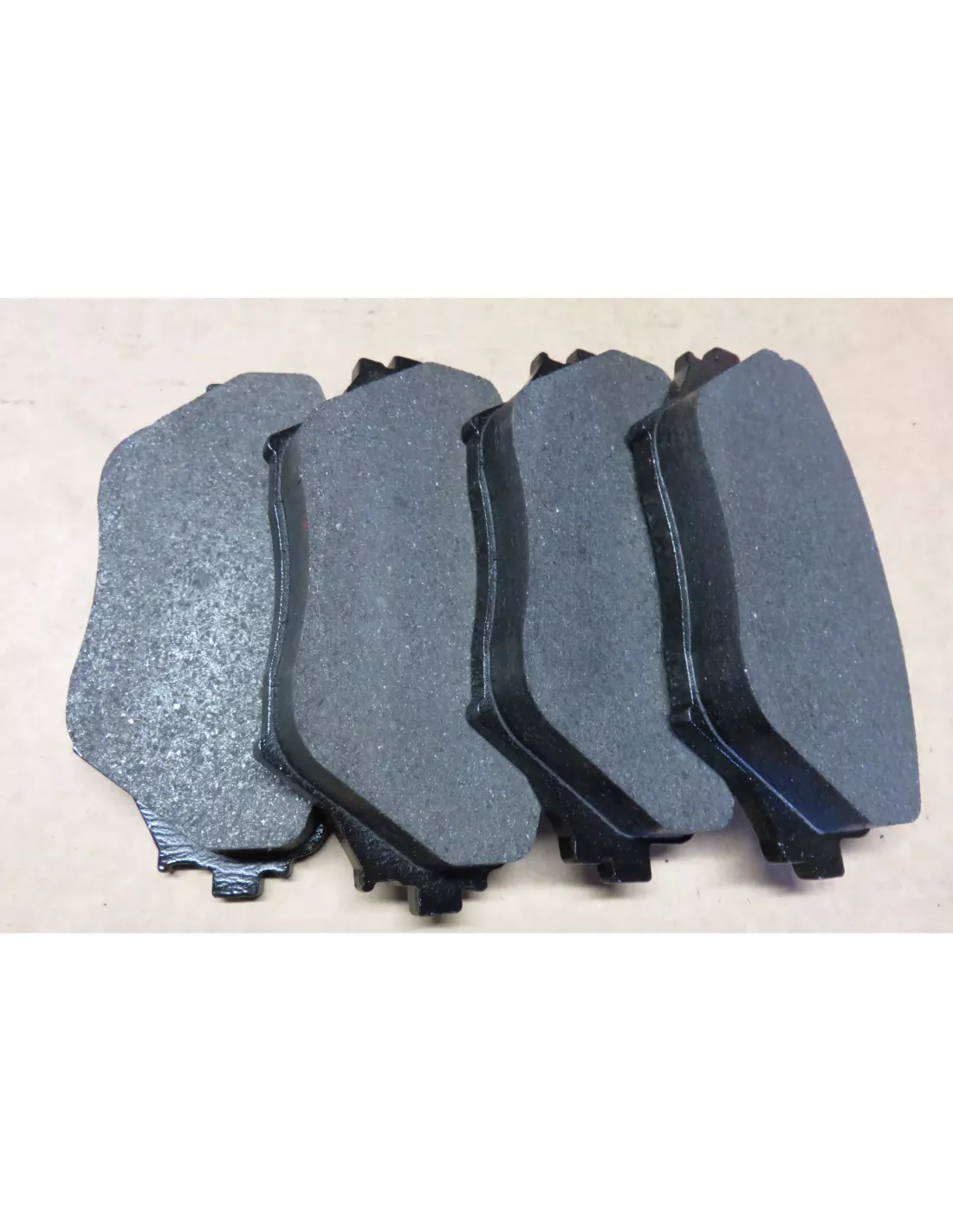 Plaquettes de frein avant RAV4 2000-2005 - qualité origine AISIN -