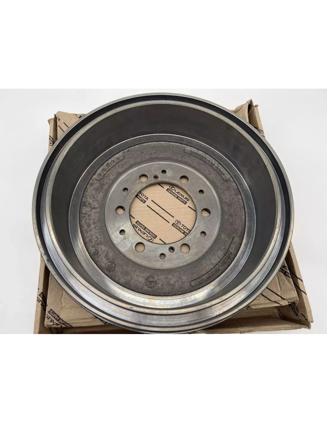 Tambour de frein arrière Hilux Revo TOYOTA - accessoire 4x4