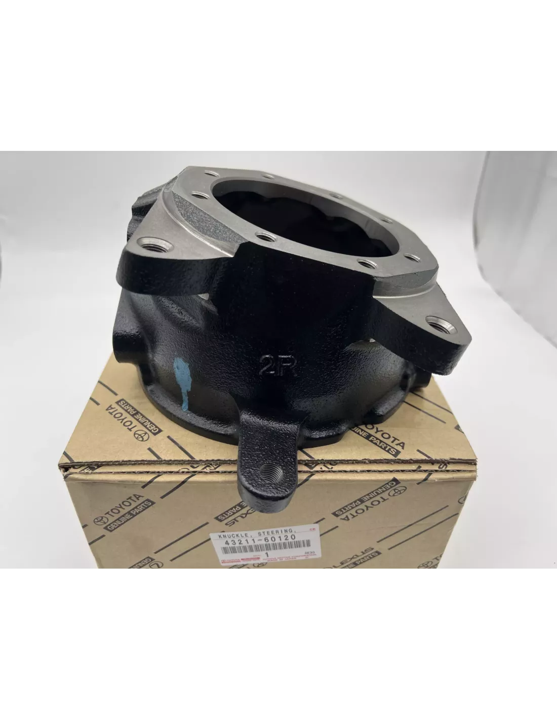 Pivot avant droit porte moyeux HDJ80 avec ABS TOYOTA - accessoire 4x4