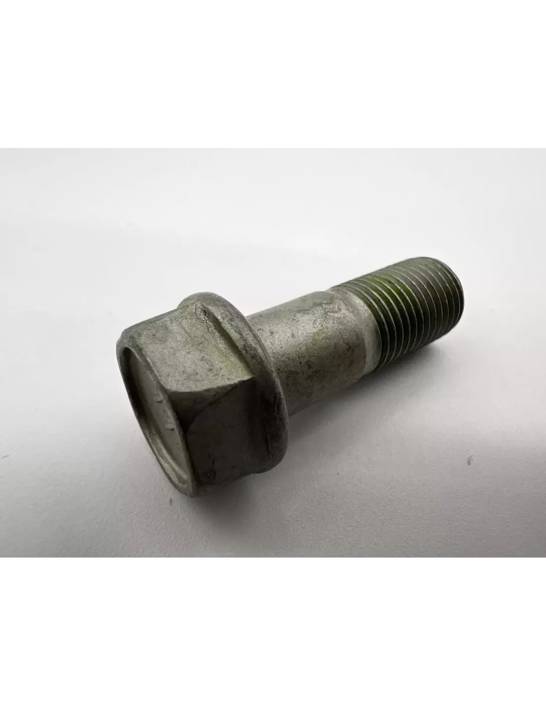 Boulon Entre Tulipe et Arbre de Transmission Ø10x26mm Toyota
