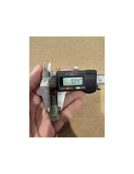 Boulon Entre Tulipe et Arbre de Transmission Ø10x26mm Toyota