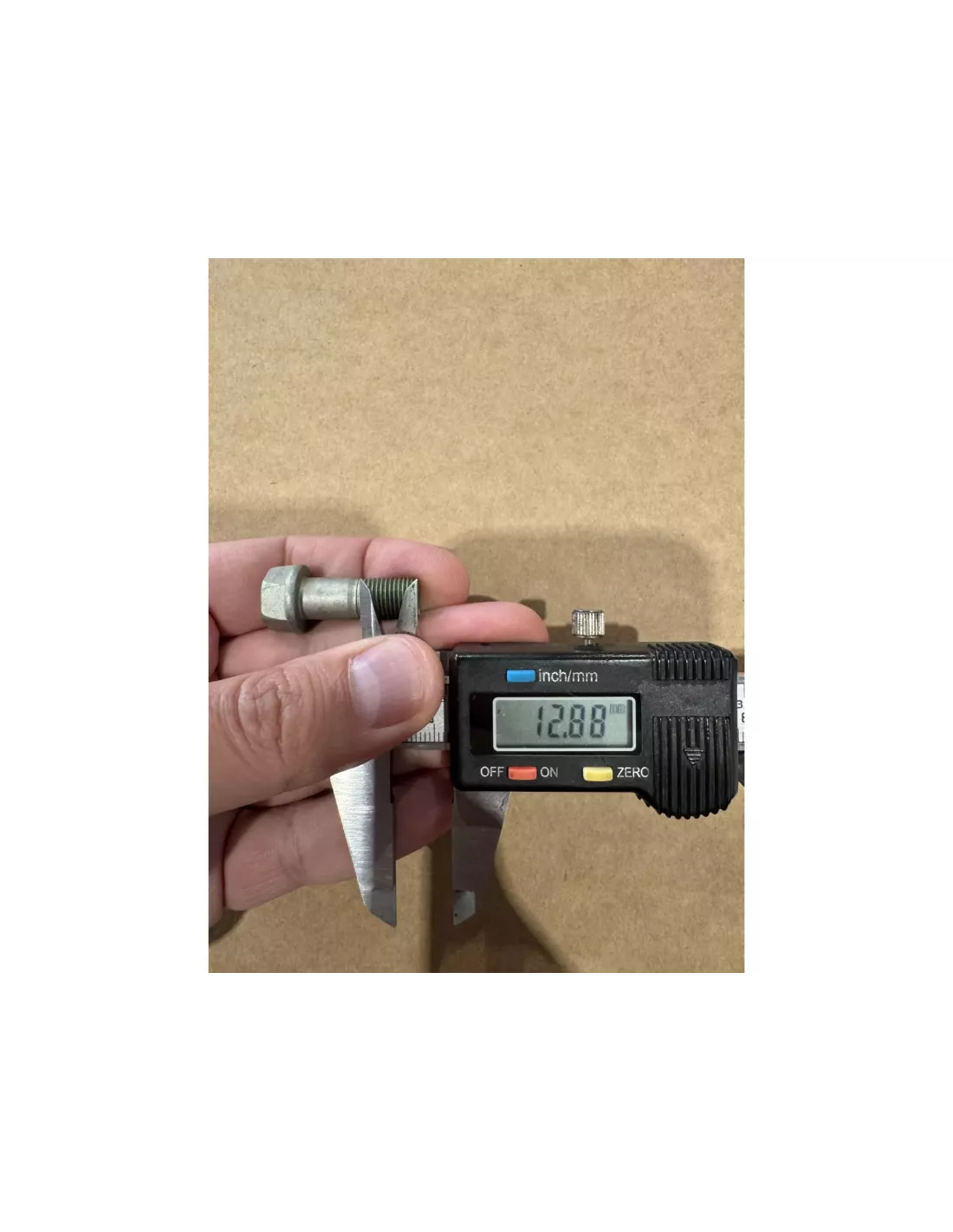 Boulon Entre Tulipe et Arbre de Transmission Ø10x26mm Toyota