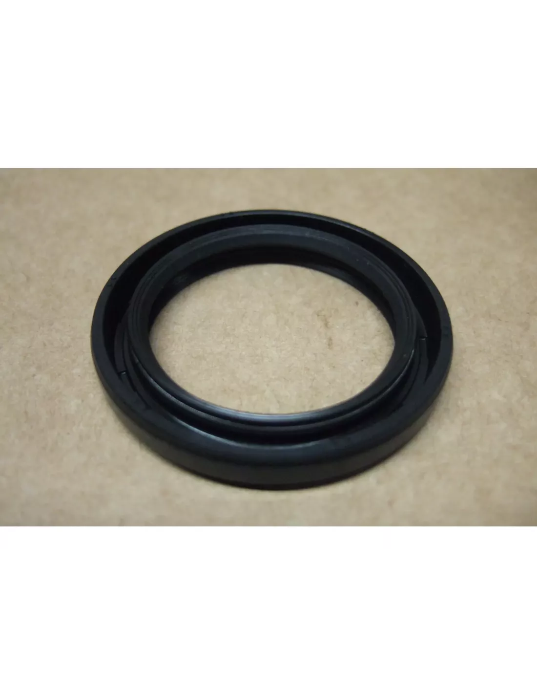 Joint spi entrée boite de vitesses HDJ80 HDJ100 GRJ7 TOYOTA -