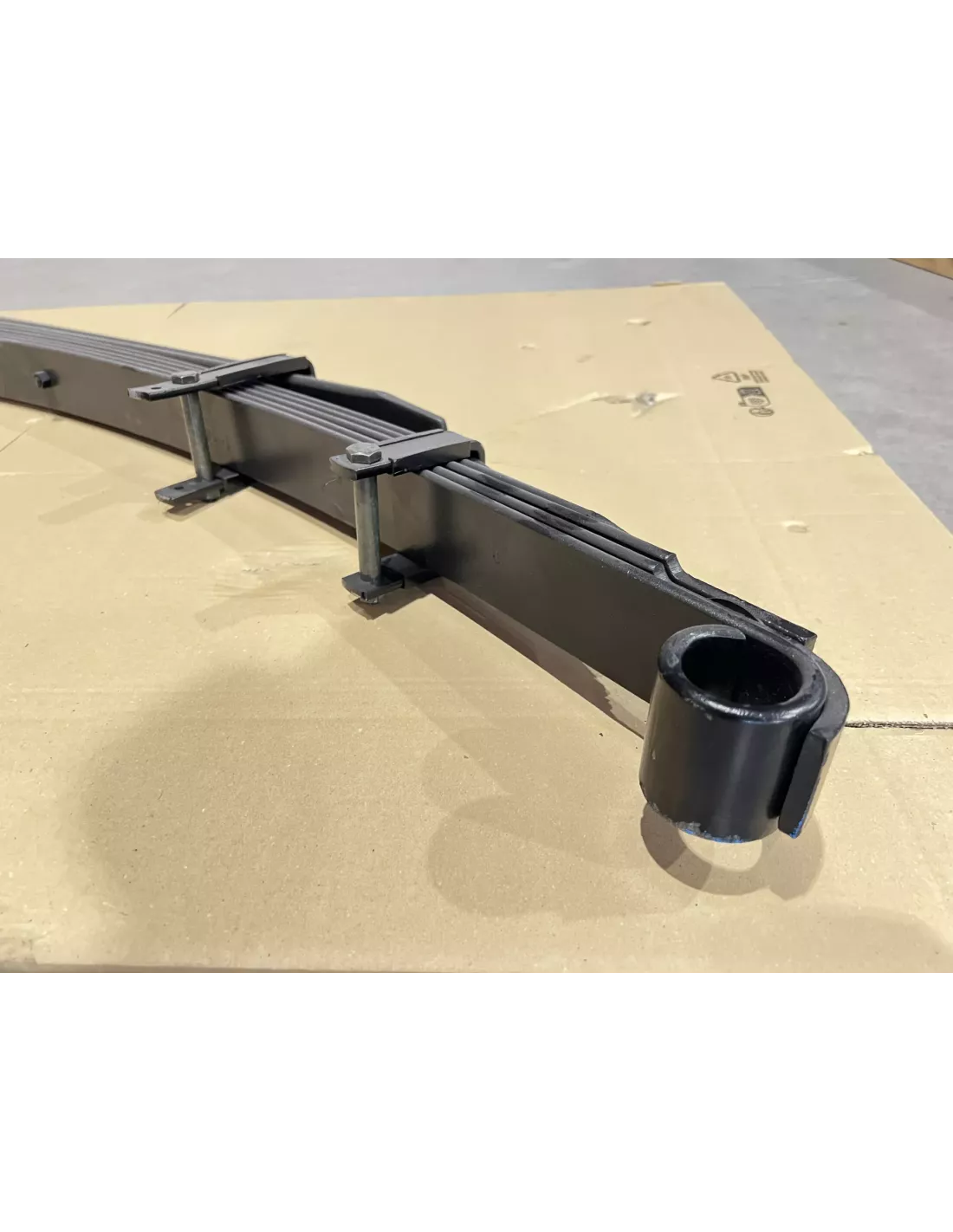 Lame de suspension arrière +50mm tarage +300kg Toyota Hilux Revo DTC