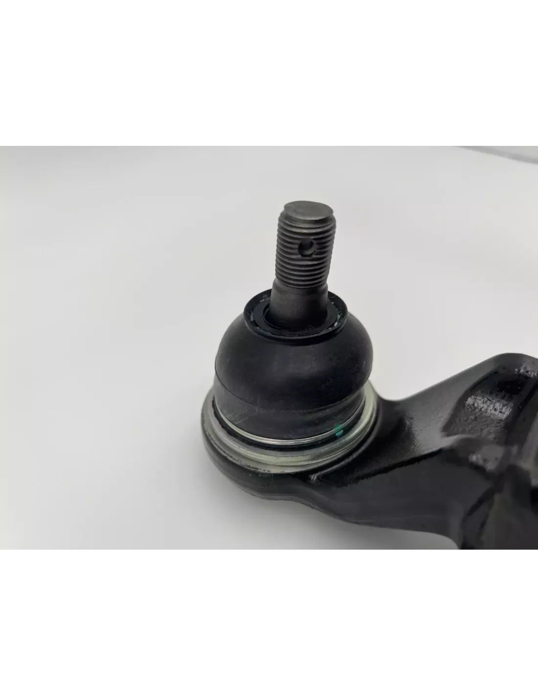 Triangle de Suspension Inférieur avant droit Toyota Hilux