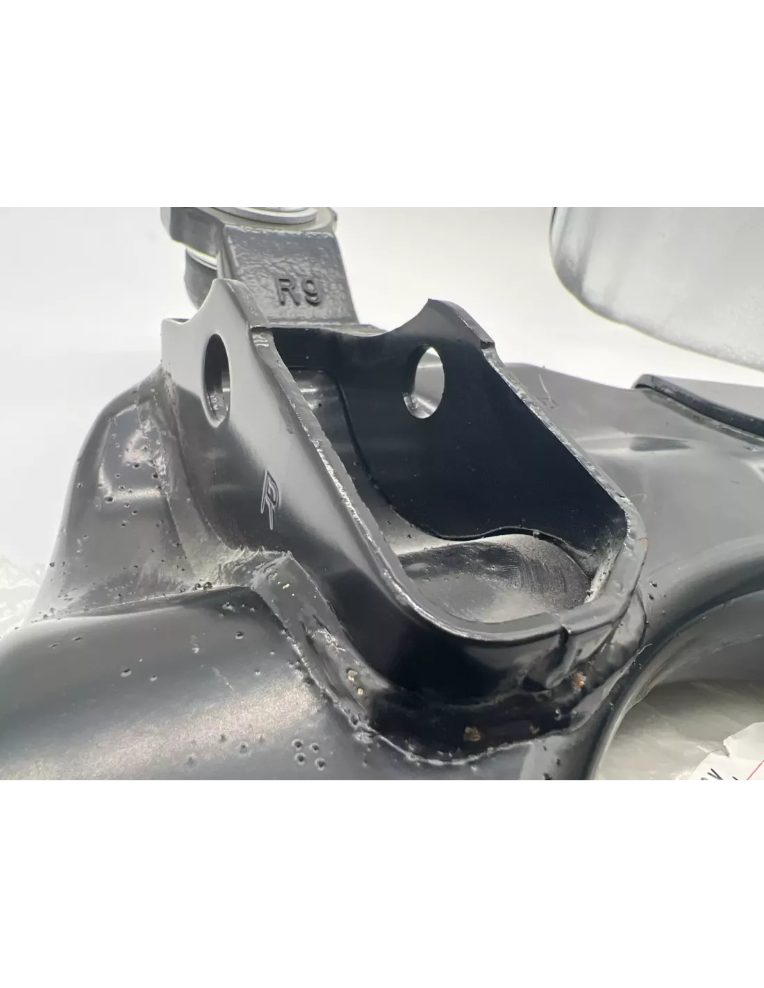 Triangle de Suspension Inférieur avant droit Toyota Land