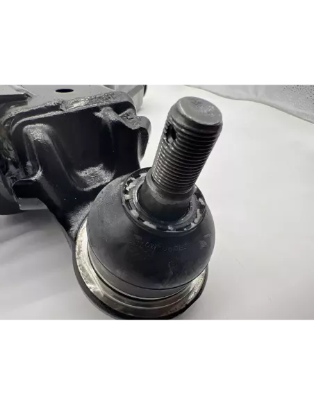 Triangle de suspension inférieur avant droit Land Cruiser VDJ200