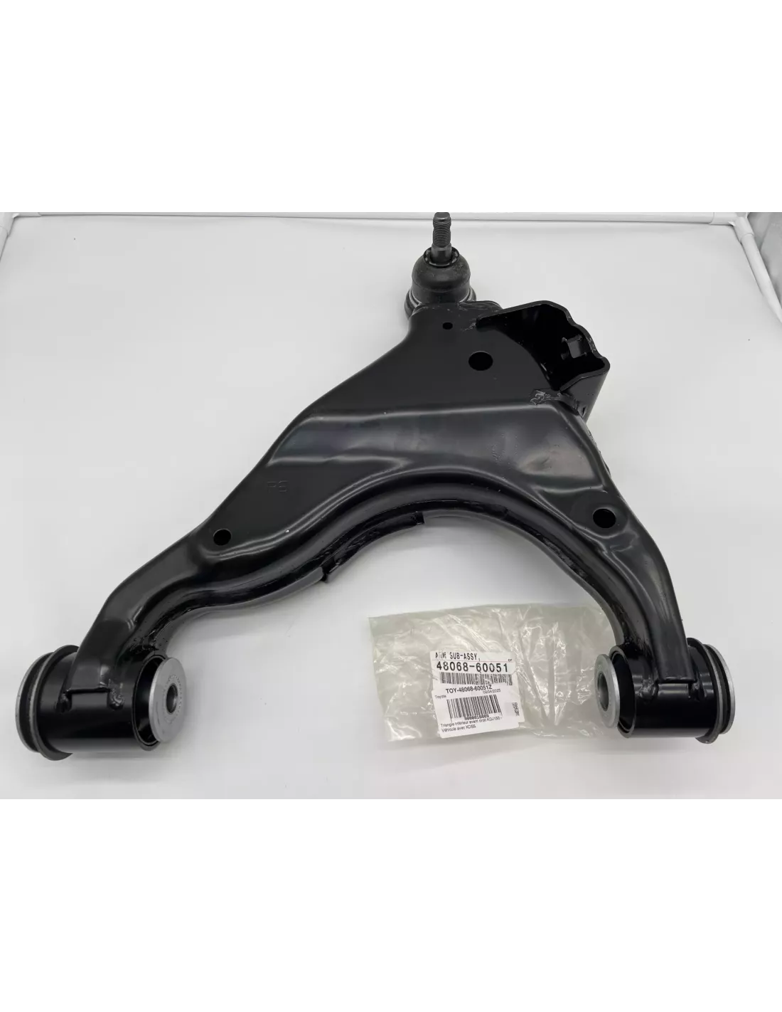 Triangle inférieur avant droit KDJ150 - Véhicule avec KDSS TOYOTA -