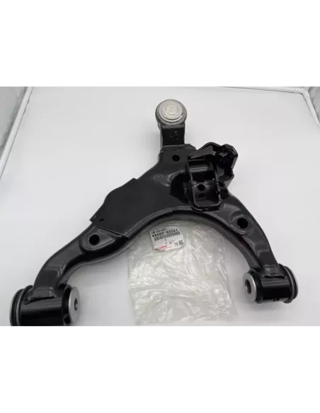 Triangle inférieur avant gauche KDJ150 - Véhicule avec KDSS TOYOTA -