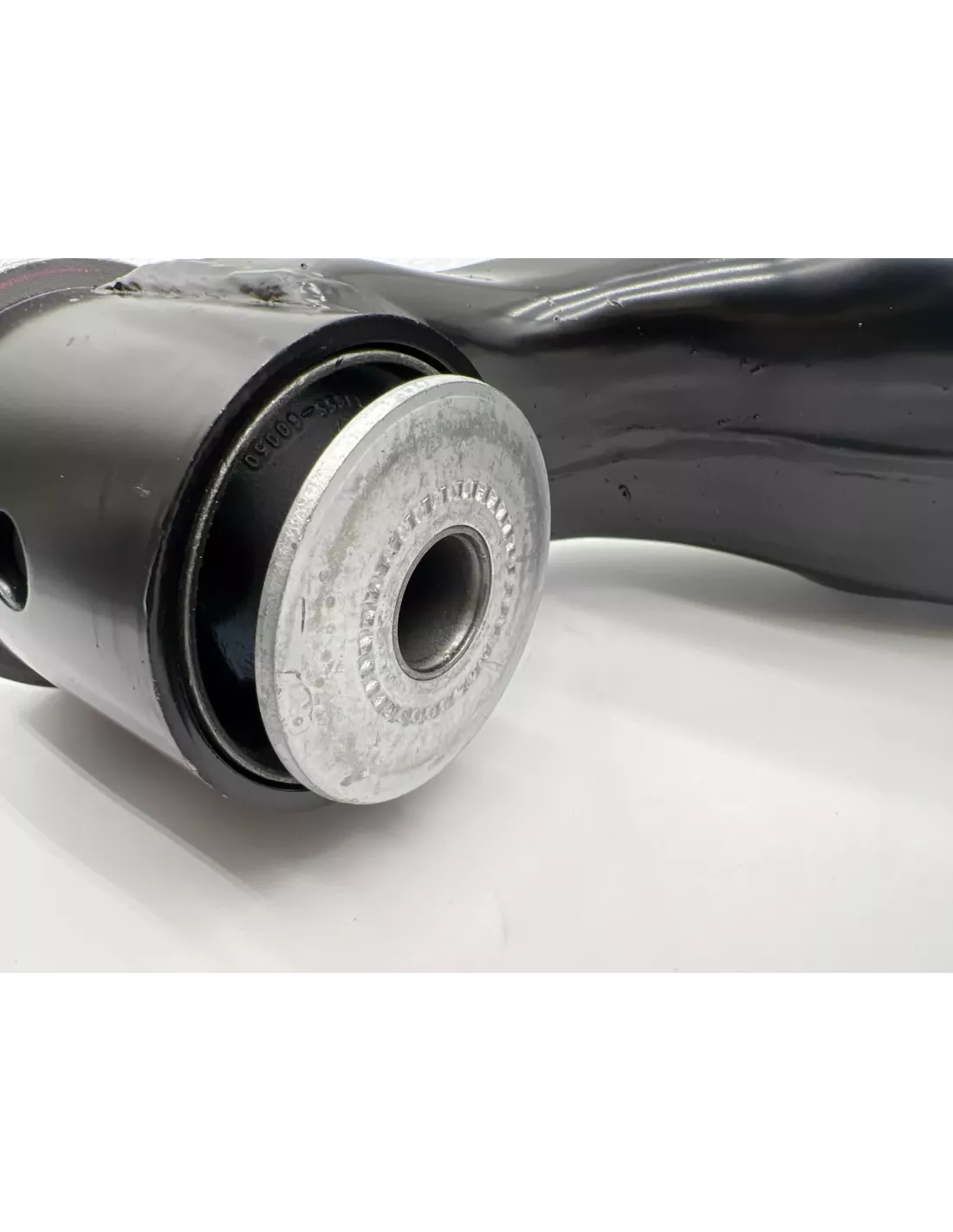 Triangle inférieur avant gauche KDJ150 - Véhicule avec KDSS TOYOTA -