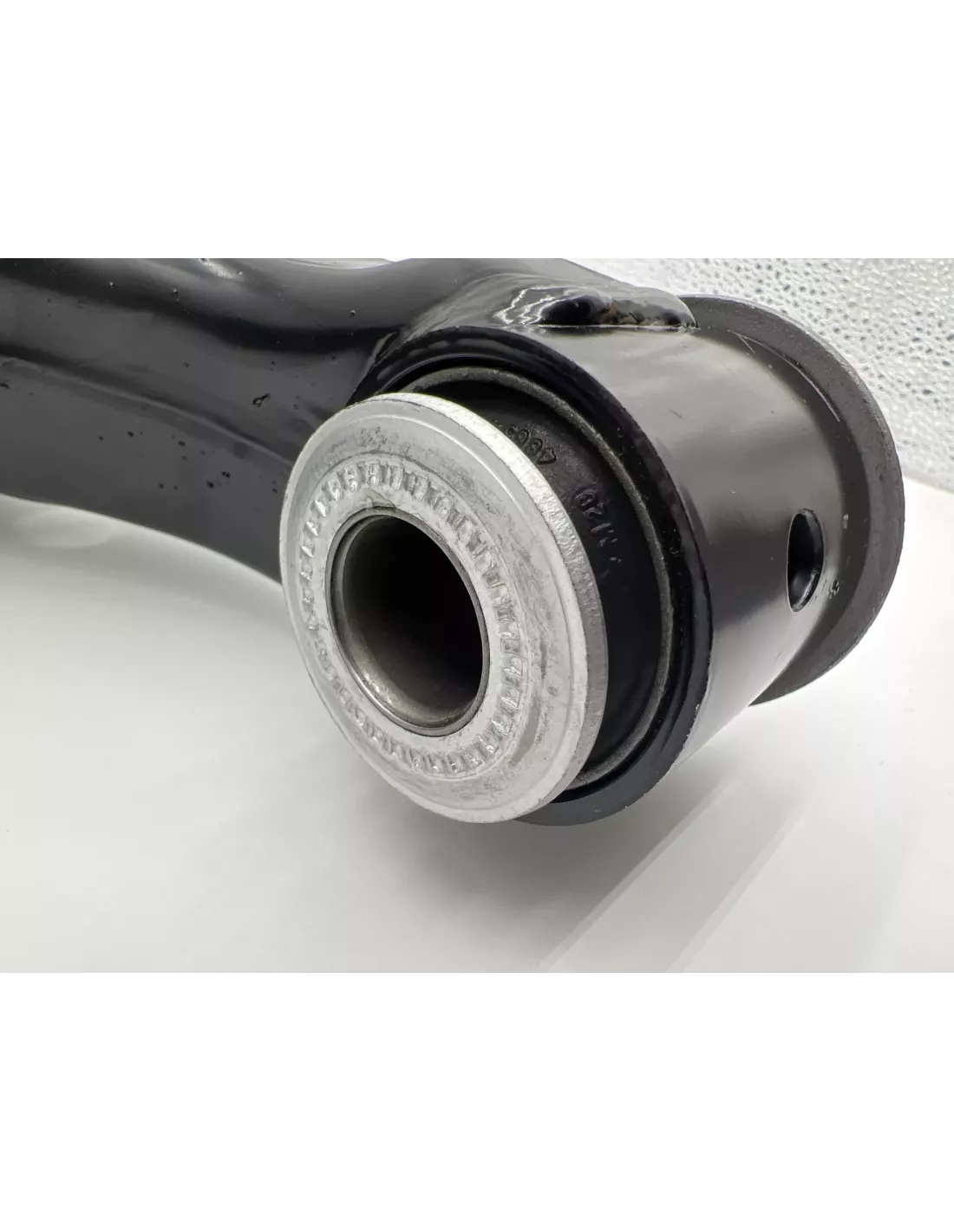 Triangle inférieur avant gauche KDJ150 - Véhicule avec KDSS TOYOTA -