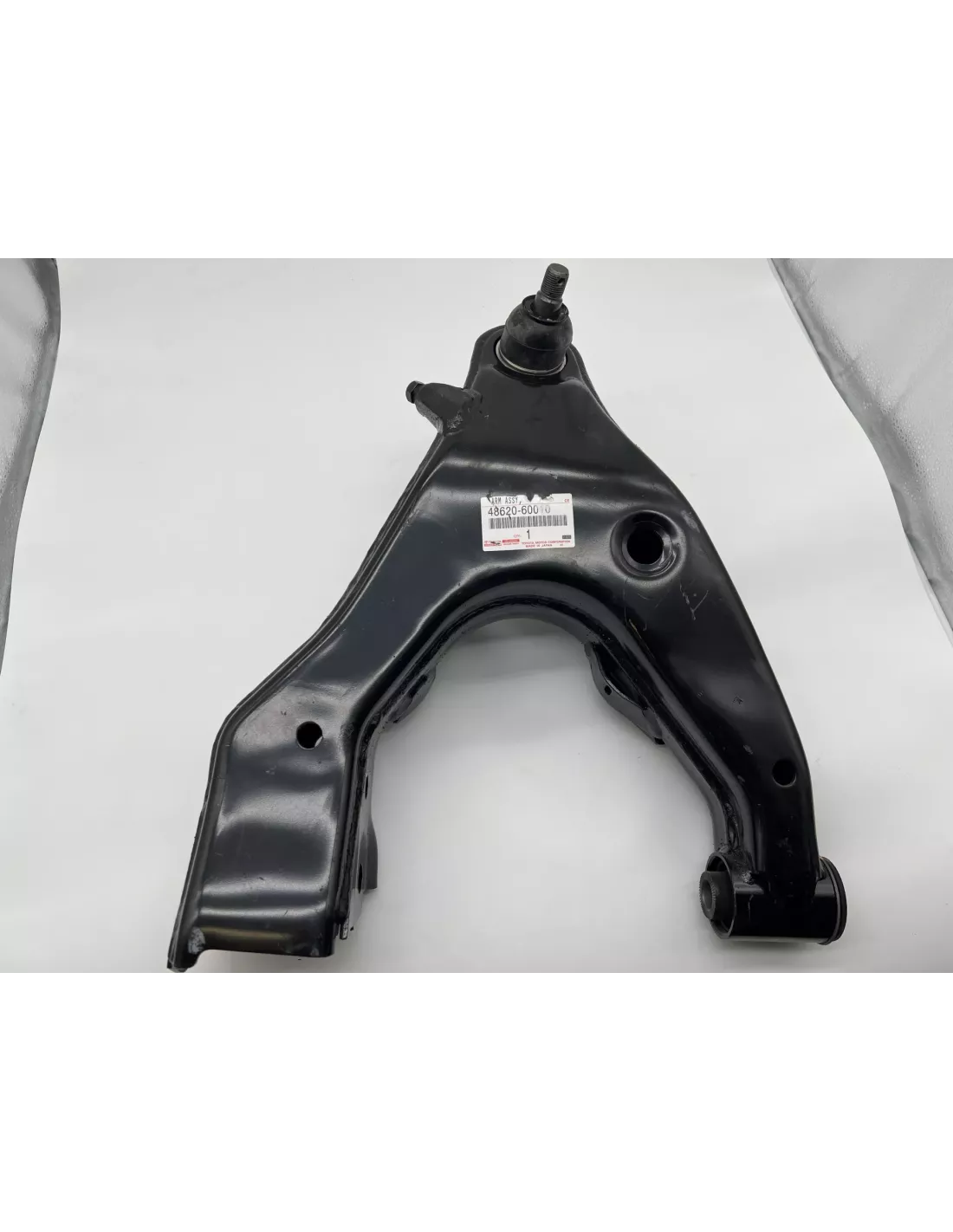 Triangle Inférieur de Suspension avant droit Toyota Land