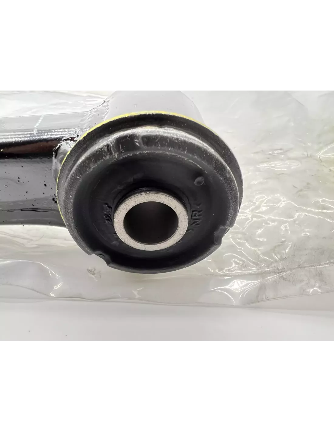 Triangle de Suspension Supérieur avant droit Toyota Land