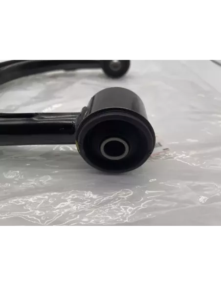 Triangle de suspension supérieur avant droit VDJ200 TOYOTA -
