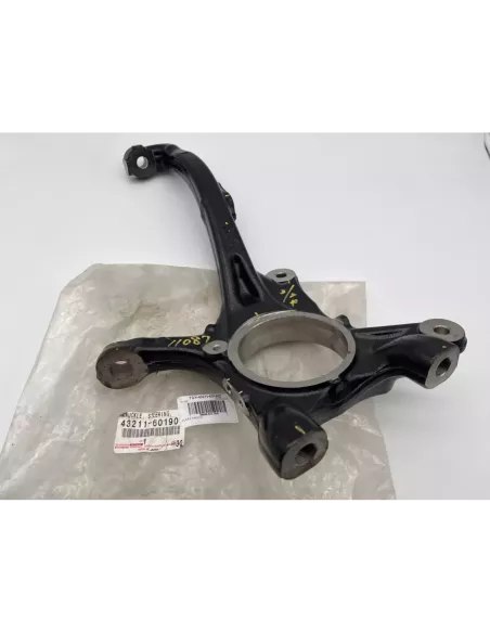 Fusée Pivot avant droite Toyota Land Cruiser VDJ200