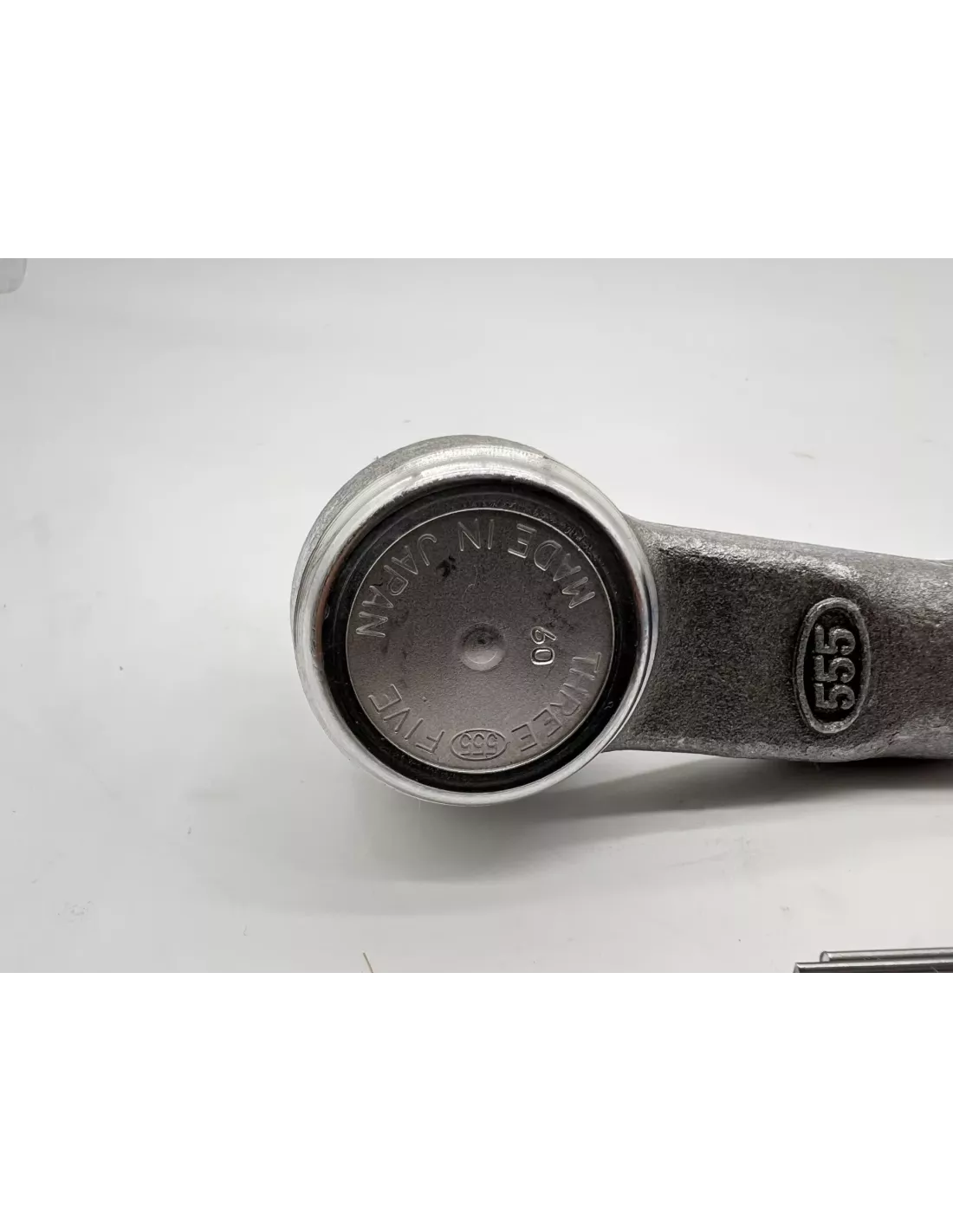 Rotule 555 crémaillère de direction avant droite HDJ100 08/2002+ 555