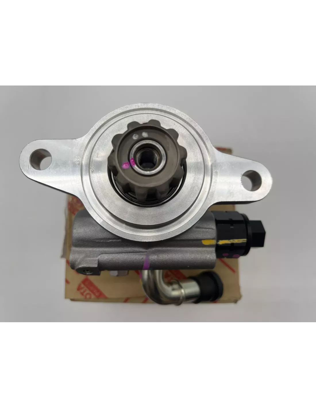 Pompe de direction assistée Hilux Vigo TOYOTA - accessoire 4x4