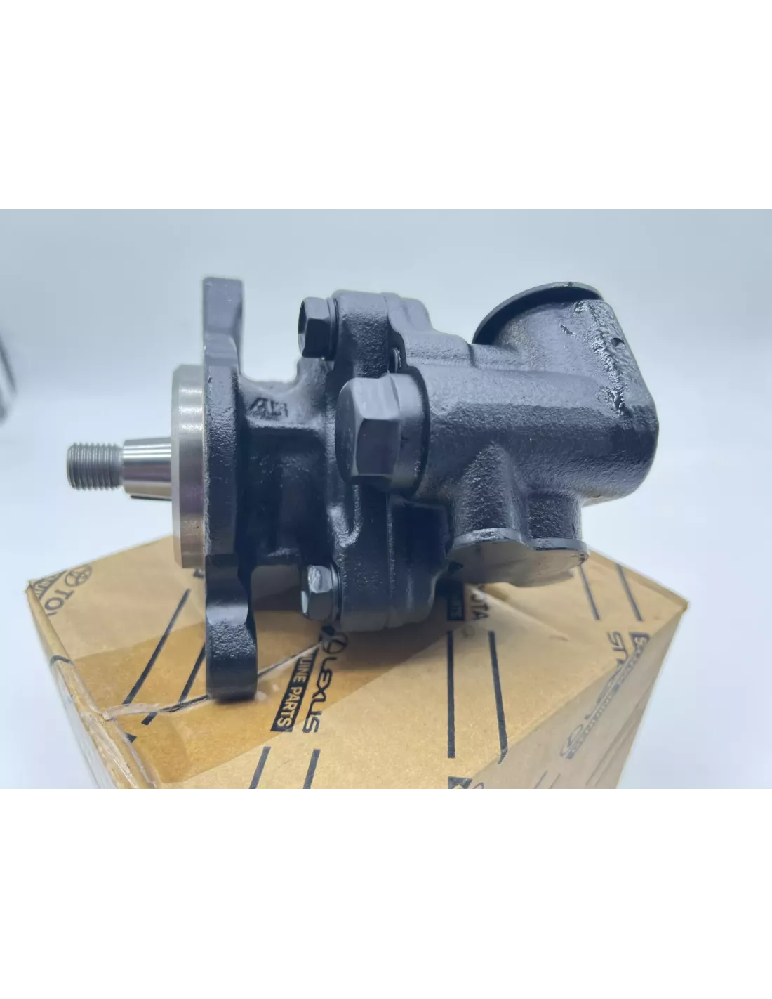 Pompe de direction assistée Land Cruiser HDJ80 HZJ7 avant 2007 TOYOTA