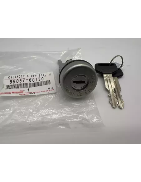 Ensemble Neiman Barillet avec 2 Clefs Toyota Land Cruiser