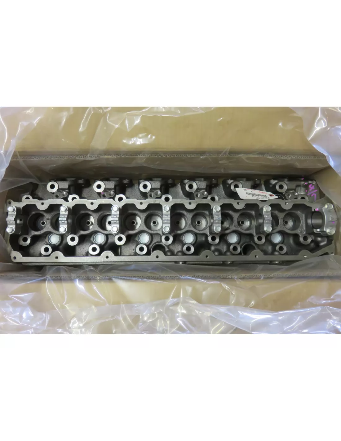 Culasse Nue 12s avec Guides de Soupapes Toyota Land Cruiser