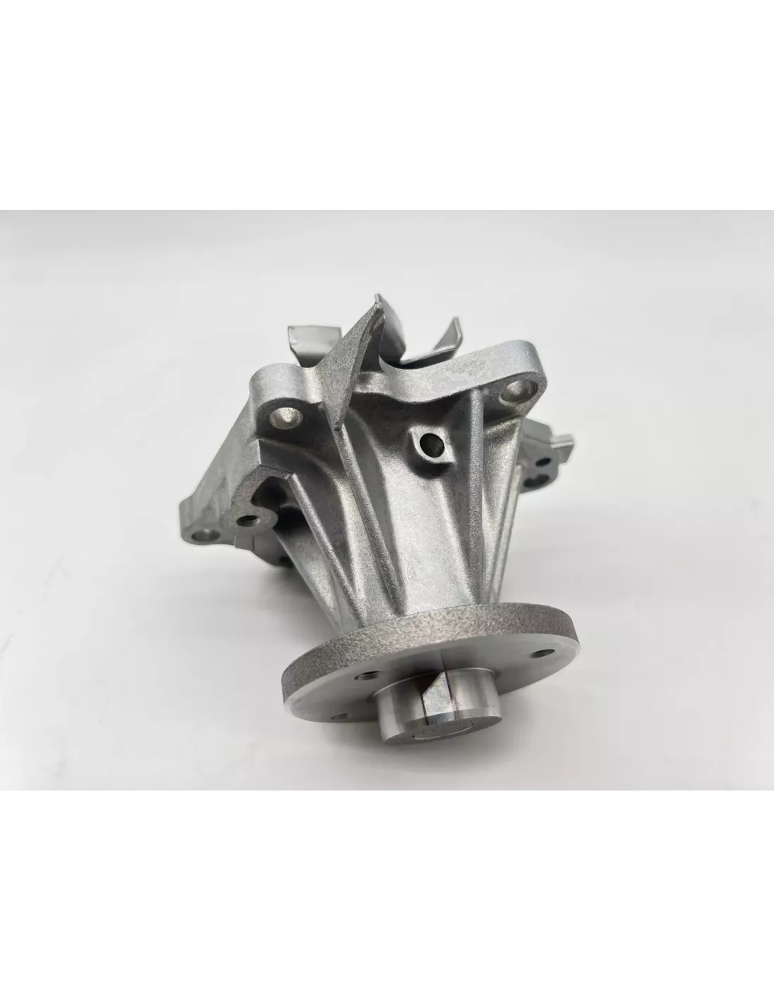 Pompe à eau Patrol 260 et GR Y60 Y61 2.8TD - moteur RD28T AISIN -