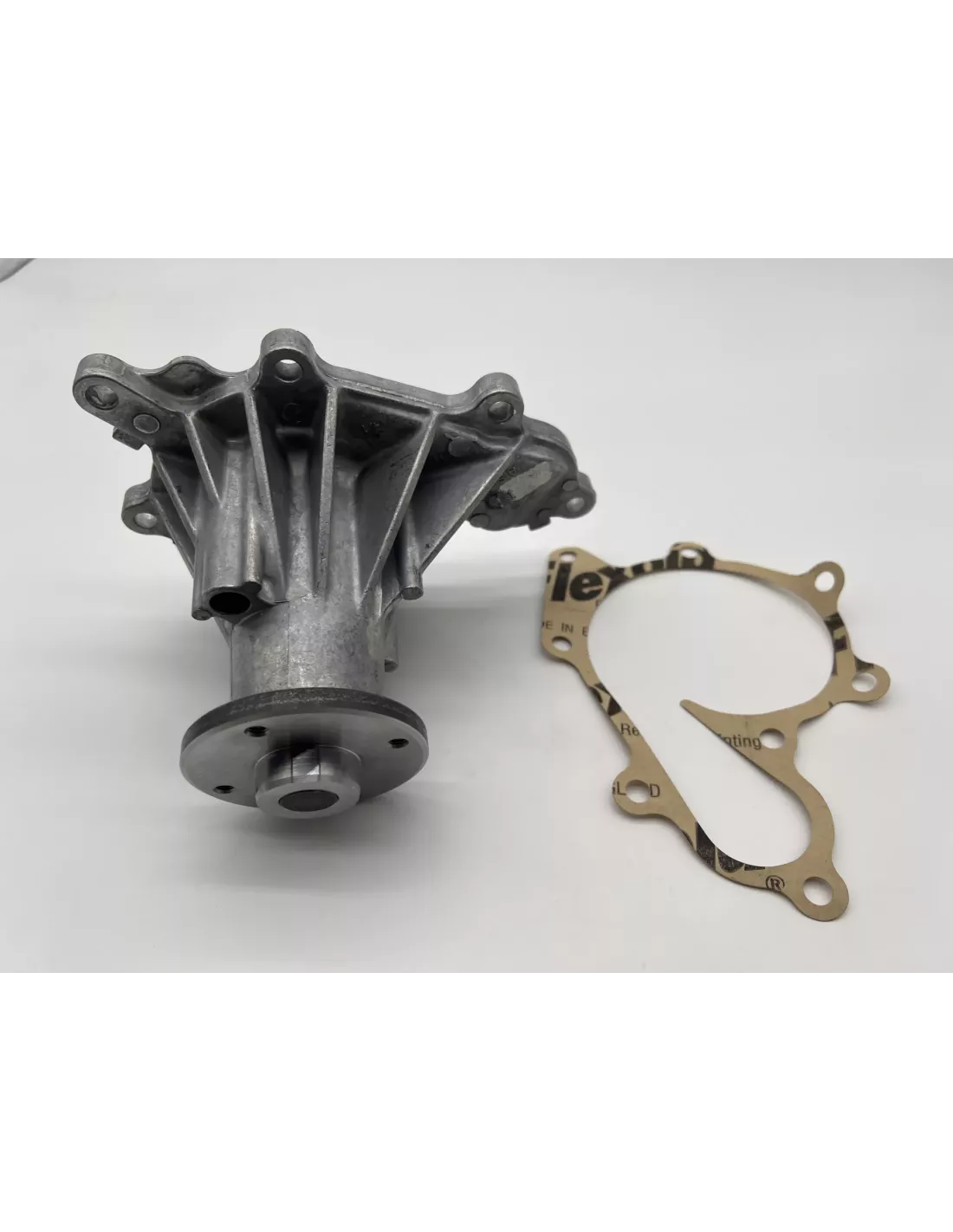 Pompe à eau Navara D40 D22 et Pathfinder 2.5 DCi avant 2010 AISIN -