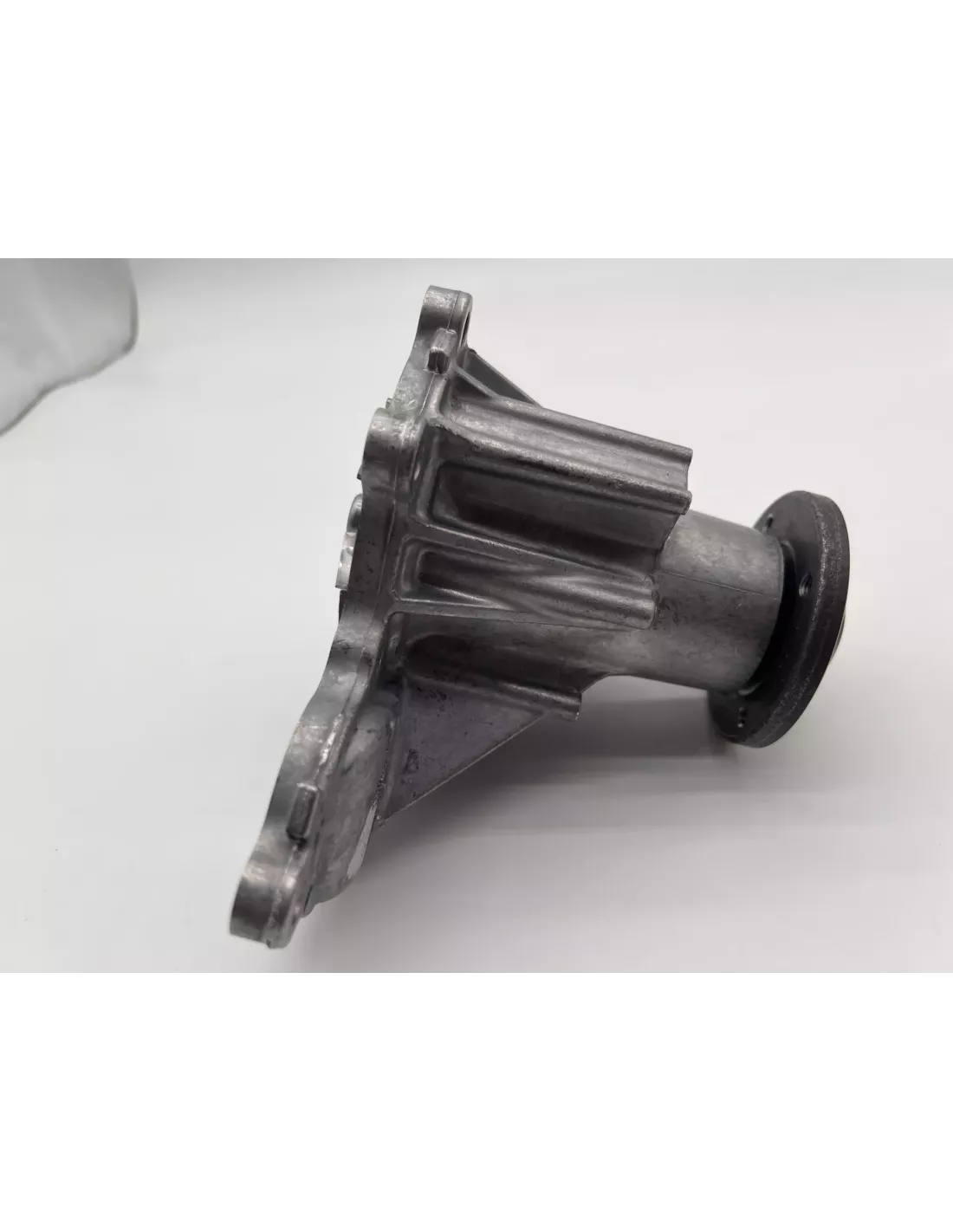 Pompe à eau Navara D40 D22 et Pathfinder 2.5 DCi avant 2010 AISIN -