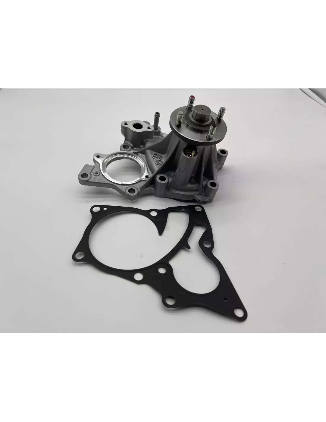 Pompe à Eau 24d4d 28d4d Aisin Toyota Hilux Revo