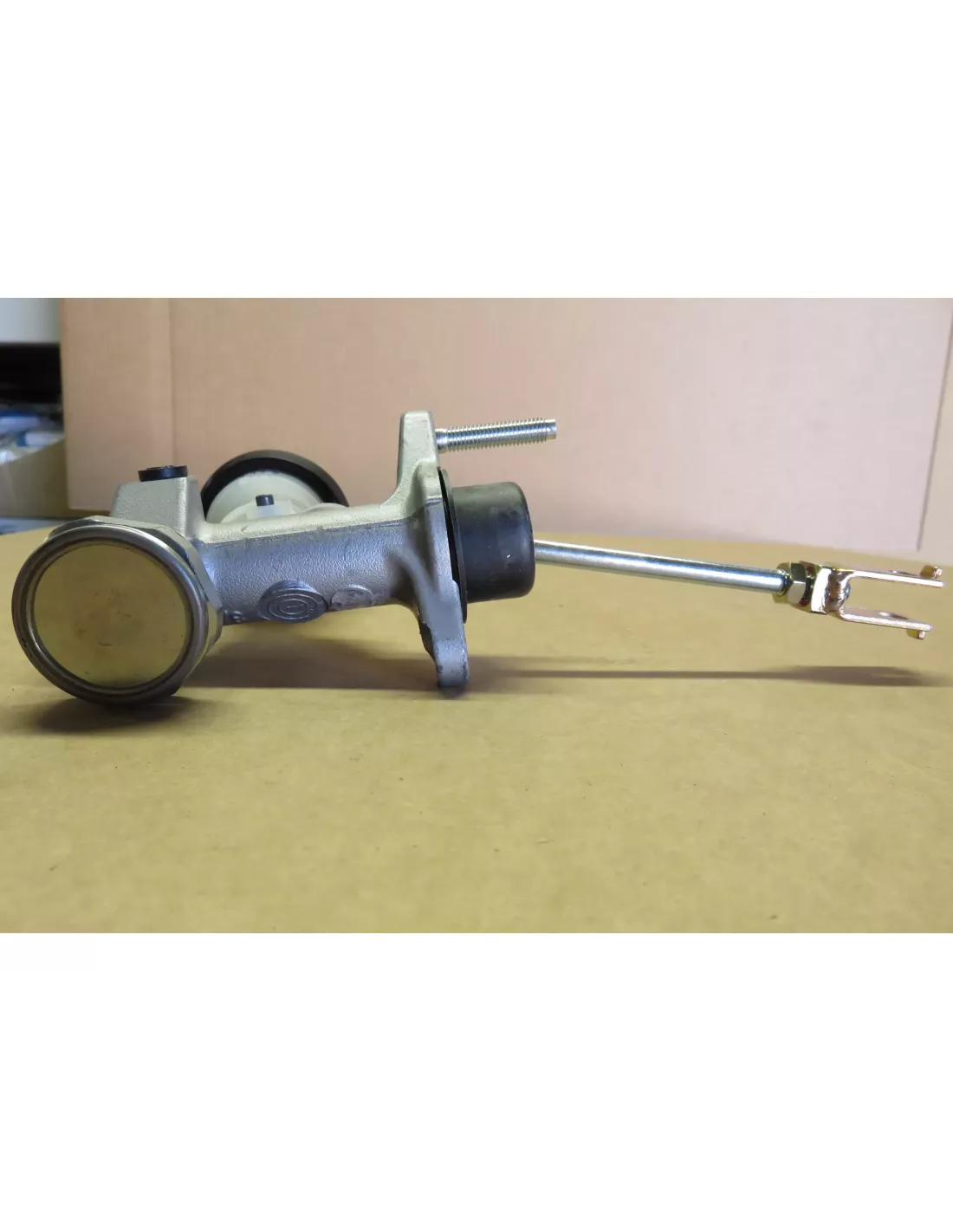 Maître cylindre émetteur embrayage pour Land Cruiser HDJ80 AISIN -