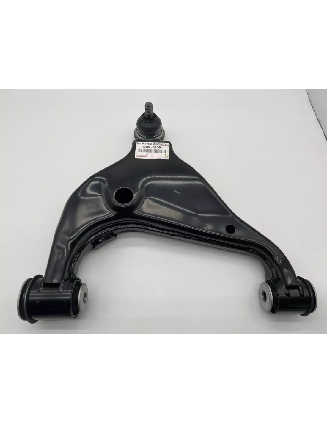 Triangle de suspension inférieur avant droit Hilux Vigo TOYOTA -