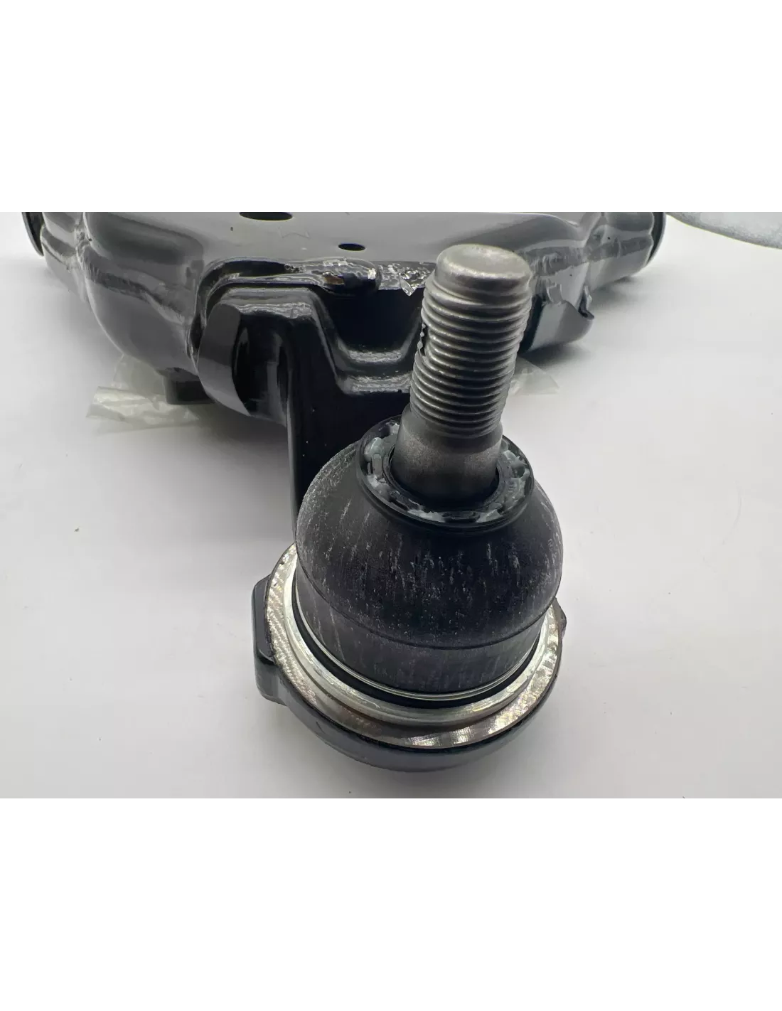 Triangle de suspension inférieur avant droit Land Cruiser KDJ12
