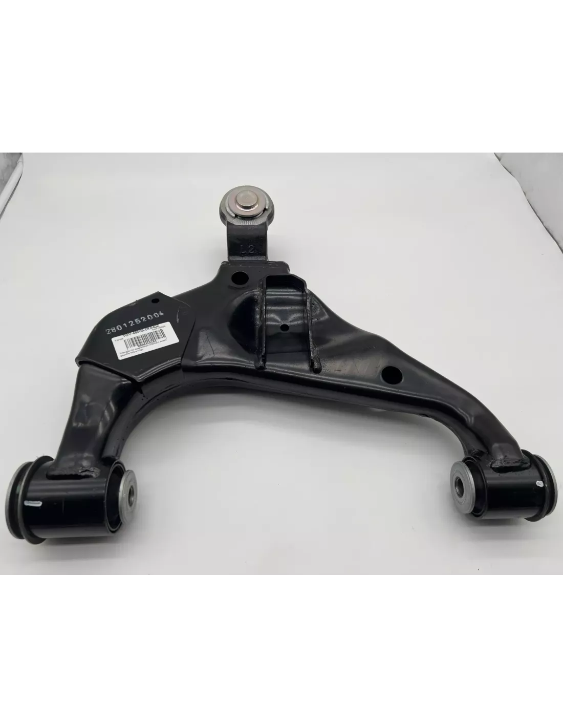 Triangle de suspension inférieur avant gauche Hilux Vigo TOYOTA -