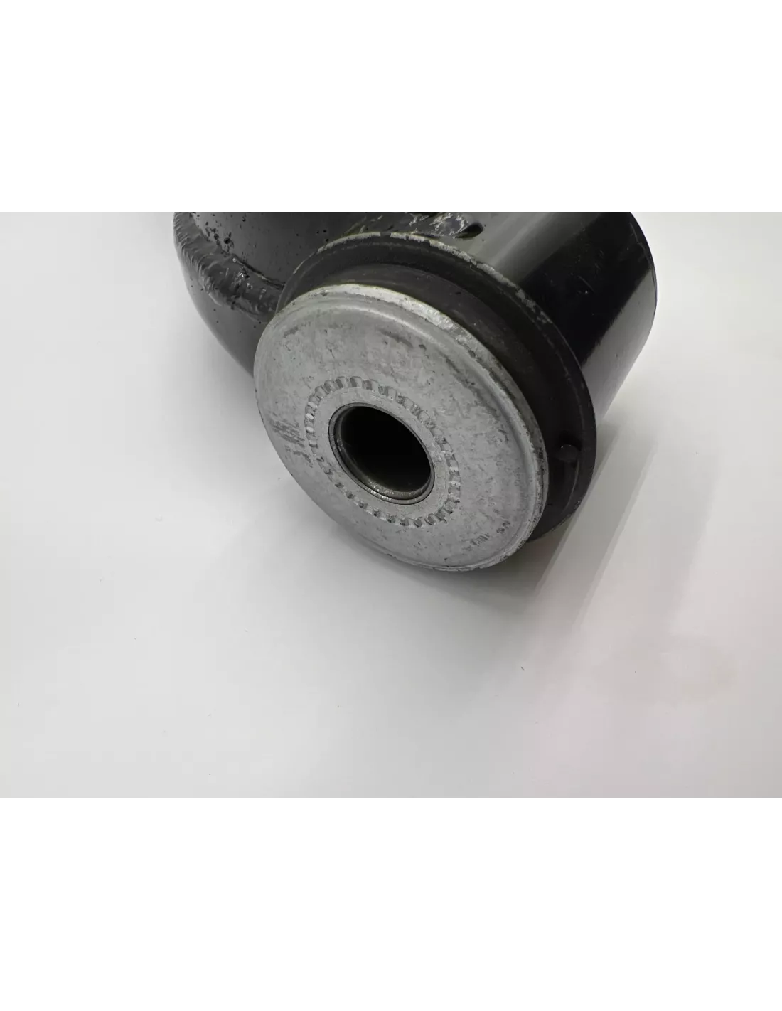 Triangle de suspension inférieur avant gauche Hilux Revo TOYOTA -