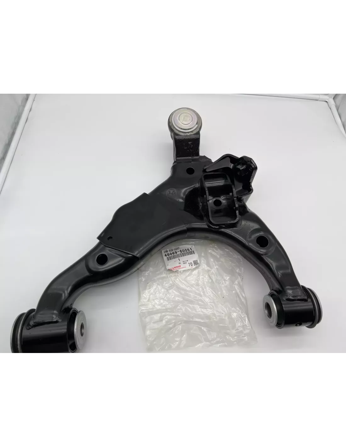 Triangle inférieur avant gauche KDJ150 - Véhicule avec KDSS TOYOTA -