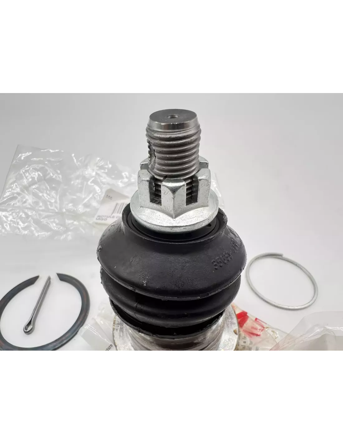Rotule 555 supérieure triangle Toyota Hilux Vigo Revo - gauche ou