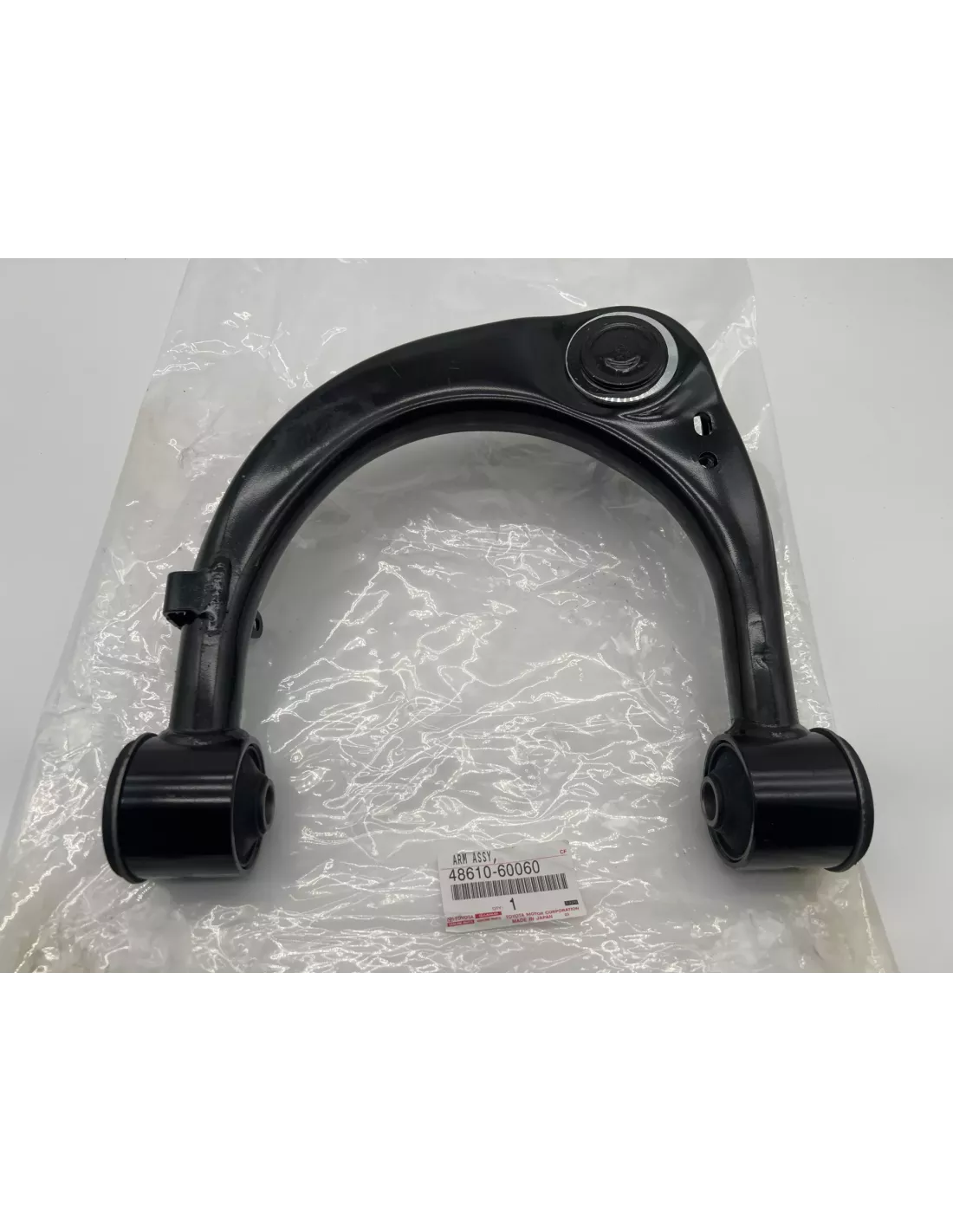 Triangle de suspension supérieur avant droit VDJ200 TOYOTA -